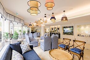 The Albatroz Hotel