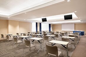 Courtyard by Marriott Rome Central Park