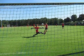 Sport - und Tagungshotel De Poort