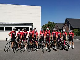 Sport - und Tagungshotel De Poort