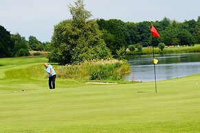 Sport - und Tagungshotel De Poort