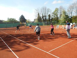 Sport - und Tagungshotel De Poort