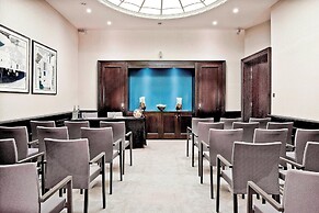 Threadneedles, Autograph Collection