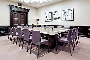 Threadneedles, Autograph Collection