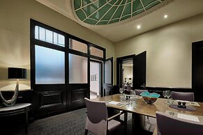 Threadneedles, Autograph Collection