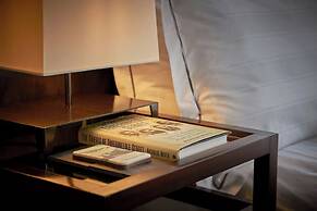 Threadneedles, Autograph Collection