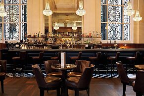 Threadneedles, Autograph Collection