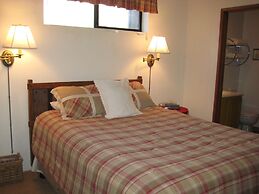 Val d'Isere by Mammoth Reservation Bureau