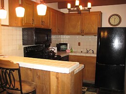 Val d'Isere by Mammoth Reservation Bureau