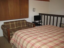 Val d'Isere by Mammoth Reservation Bureau