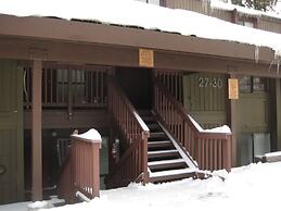 Val d'Isere by Mammoth Reservation Bureau