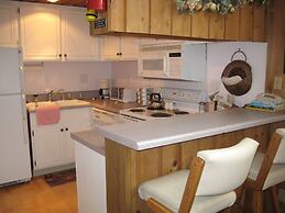 Val d'Isere by Mammoth Reservation Bureau