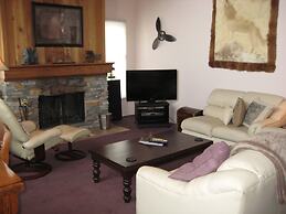 Val d'Isere by Mammoth Reservation Bureau