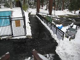 Val d'Isere by Mammoth Reservation Bureau