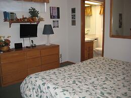 Val d'Isere by Mammoth Reservation Bureau