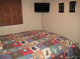 Val d'Isere by Mammoth Reservation Bureau