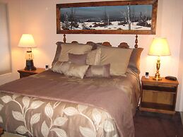 Val d'Isere by Mammoth Reservation Bureau