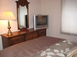 Val d'Isere by Mammoth Reservation Bureau