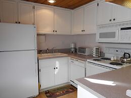 Val d'Isere by Mammoth Reservation Bureau