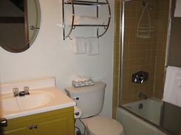 Val d'Isere by Mammoth Reservation Bureau