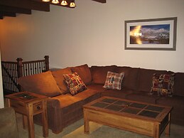 Val d'Isere by Mammoth Reservation Bureau