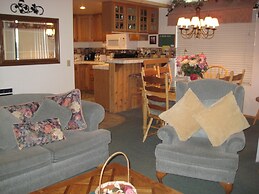 Val d'Isere by Mammoth Reservation Bureau