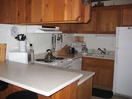 Val d'Isere by Mammoth Reservation Bureau