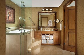 Snake River Lodge - Amenities at Sister Property