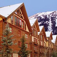 Snake River Lodge - Amenities at Sister Property