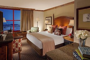 Snake River Lodge - Amenities at Sister Property