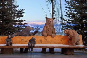 Snake River Lodge - Amenities at Sister Property