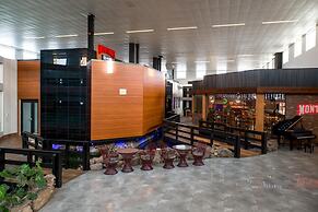 Coast Nisku Inn & Conference Centre