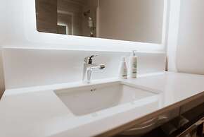 Coast Nisku Inn & Conference Centre