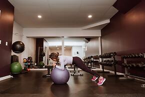 Coast Nisku Inn & Conference Centre