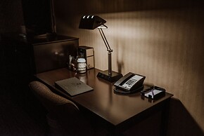 Coast Nisku Inn & Conference Centre