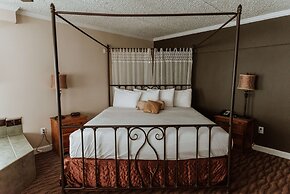 Coast Nisku Inn & Conference Centre