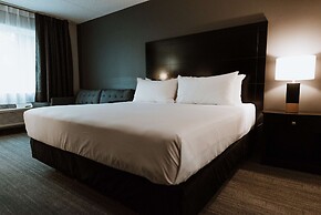 Coast Nisku Inn & Conference Centre