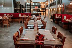 Coast Nisku Inn & Conference Centre