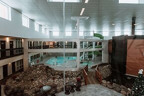 Coast Nisku Inn & Conference Centre