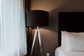 Coast Nisku Inn & Conference Centre