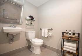 Coast Nisku Inn & Conference Centre