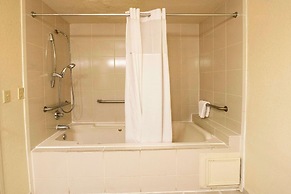 Days Inn & Suites by Wyndham Houston North/Aldine