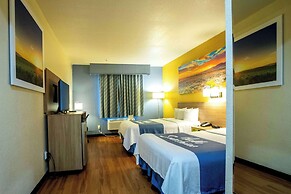 Days Inn & Suites by Wyndham Houston North/Aldine