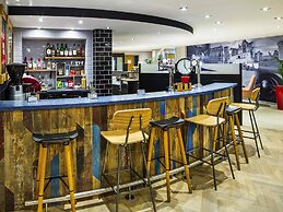ibis Rugby East