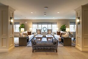 Williamsburg Lodge, Autograph Collection