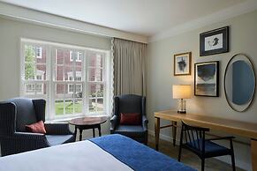 Williamsburg Lodge, Autograph Collection