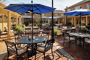 Williamsburg Lodge, Autograph Collection