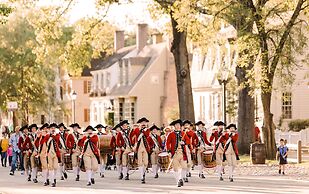Williamsburg Lodge, Autograph Collection