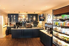 Williamsburg Lodge, Autograph Collection