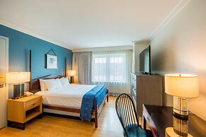 Williamsburg Lodge, Autograph Collection